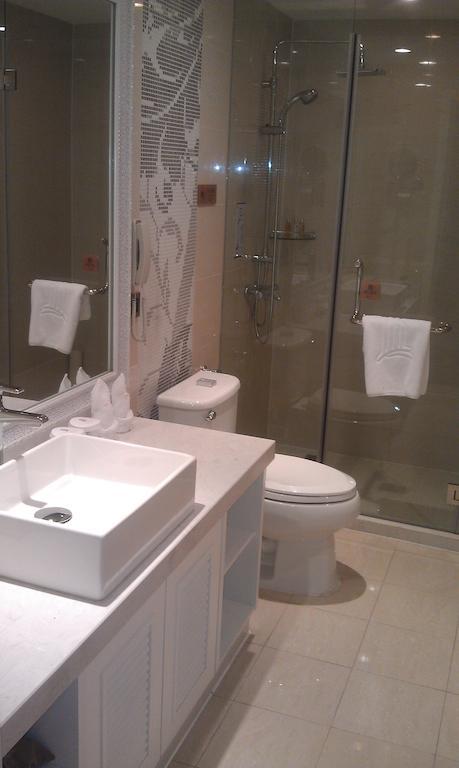 Xi'An Qu Jiang Yin Zuo Hotel Luaran gambar