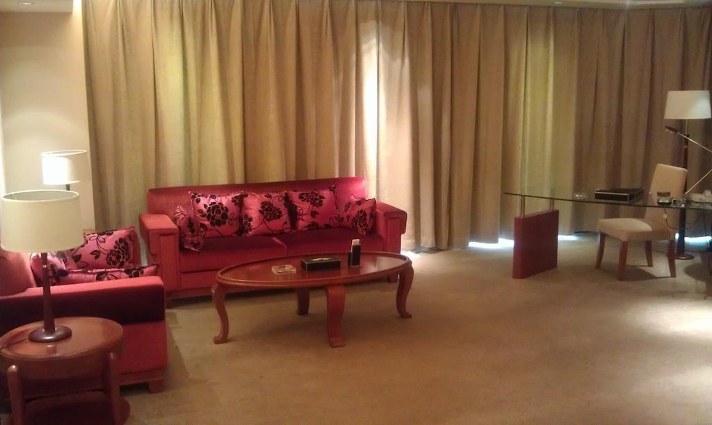 Xi'An Qu Jiang Yin Zuo Hotel Luaran gambar