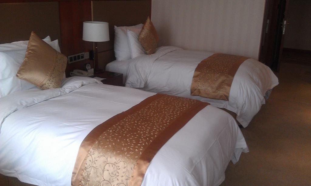 Xi'An Qu Jiang Yin Zuo Hotel Luaran gambar